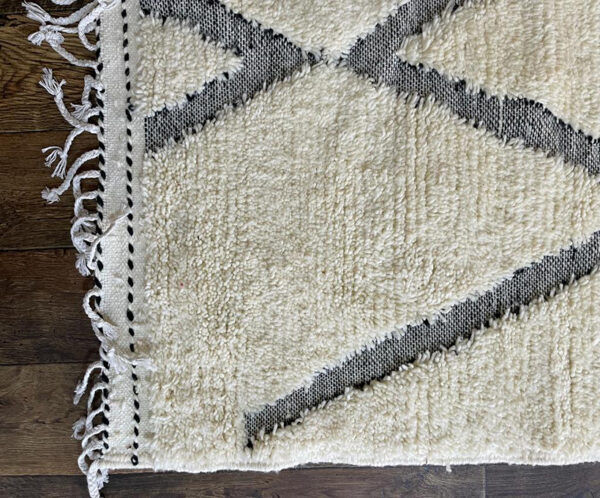 Gorgeous Beni Ourain Rug, Moroccan berber rug, Rug for livingroom, Handwoven Moroccan Rug ,Green Authentic Wool rug ,area rug For Bed Room