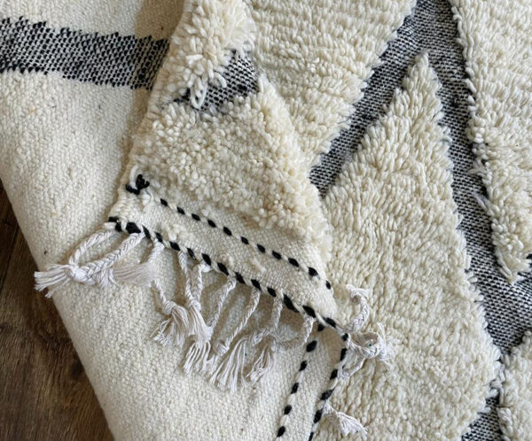 Gorgeous Beni Ourain Rug, Moroccan berber rug, Rug for livingroom, Handwoven Moroccan Rug ,Green Authentic Wool rug ,area rug For Bed Room